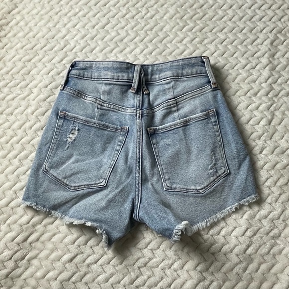 Good American Good Curve Denim Shorts 25 - Picture 2 of 7